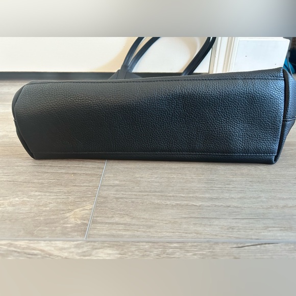 Hard to Find Banana Republic Large Leather Black Tote - Picture 3 of 4